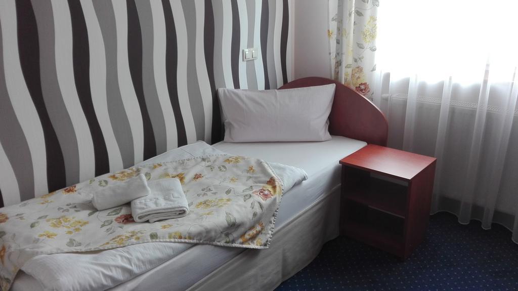 Artix Hotel Zbaszynek Exterior photo